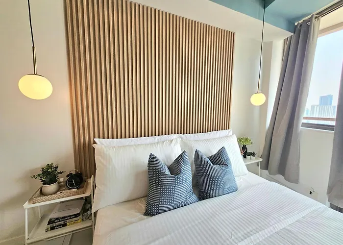 Cool With Balcony At Kl 4*
